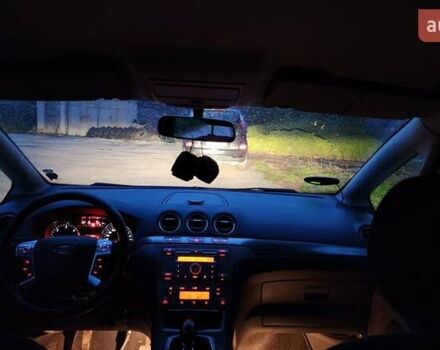 Серый Форд С-Макс, объемом двигателя 1.75 л и пробегом 382 тыс. км за 4500 $, фото 44 на Automoto.ua