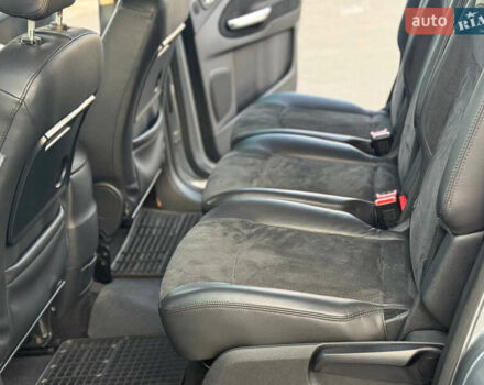 Форд С-Макс 2006 в Днепре (Днепропетровске) на Automoto.ua Серый Форд С-Макс, объемом двигателя 2 л и пробегом 267 тыс. км за 4900 $, фото 14 на Automoto.ua