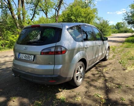 Серый Форд С-Макс, объемом двигателя 2 л и пробегом 316 тыс. км за 4100 $, фото 3 на Automoto.ua