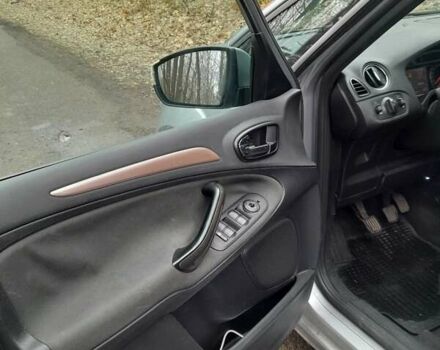 Серый Форд С-Макс, объемом двигателя 2 л и пробегом 325 тыс. км за 6000 $, фото 22 на Automoto.ua