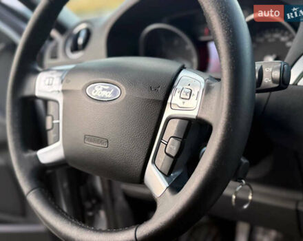 Форд С-Макс 2006 в Днепре (Днепропетровске) на Automoto.ua Серый Форд С-Макс, объемом двигателя 2 л и пробегом 267 тыс. км за 4900 $, фото 7 на Automoto.ua