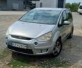 Сірий Форд С-Макс, об'ємом двигуна 2 л та пробігом 260 тис. км за 3897 $, фото 1 на Automoto.ua