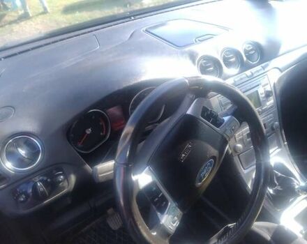 Сірий Форд С-Макс, об'ємом двигуна 1.75 л та пробігом 274 тис. км за 6100 $, фото 6 на Automoto.ua