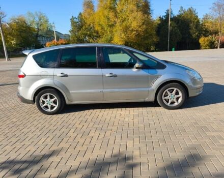 Серый Форд С-Макс, объемом двигателя 2 л и пробегом 290 тыс. км за 6700 $, фото 3 на Automoto.ua