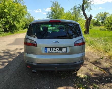 Серый Форд С-Макс, объемом двигателя 2 л и пробегом 316 тыс. км за 4100 $, фото 2 на Automoto.ua