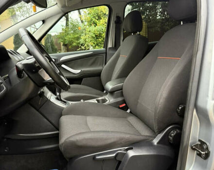 Сірий Форд С-Макс, об'ємом двигуна 2 л та пробігом 234 тис. км за 6650 $, фото 17 на Automoto.ua