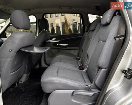 Форд С-Макс 2007 у Миколаєві на Automoto.ua Сірий Форд С-Макс, об'ємом двигуна 1.8 л та пробігом 320 тис. км за 6500 $, фото 28 на Automoto.ua