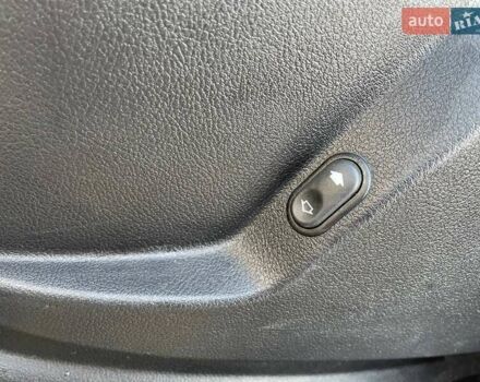 Сірий Форд С-Макс, об'ємом двигуна 2.5 л та пробігом 157 тис. км за 6000 $, фото 22 на Automoto.ua