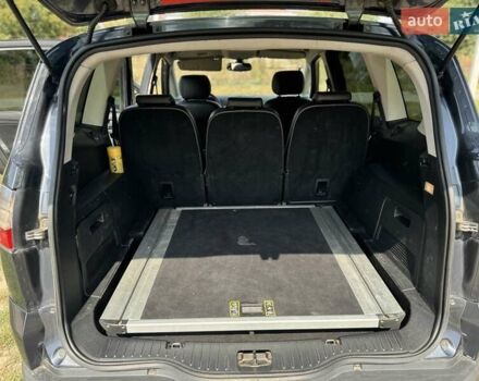 Серый Форд С-Макс, объемом двигателя 1.8 л и пробегом 223 тыс. км за 5700 $, фото 5 на Automoto.ua