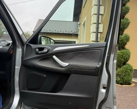 Сірий Форд С-Макс, об'ємом двигуна 2 л та пробігом 234 тис. км за 6650 $, фото 32 на Automoto.ua