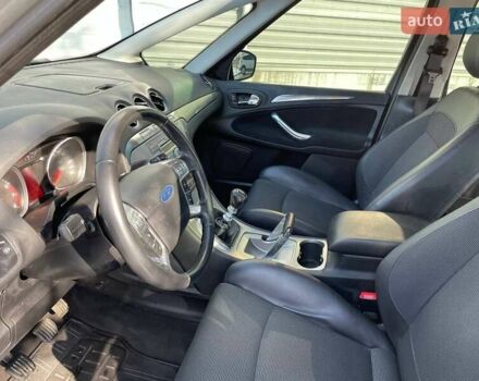 Сірий Форд С-Макс, об'ємом двигуна 2.5 л та пробігом 157 тис. км за 6000 $, фото 23 на Automoto.ua