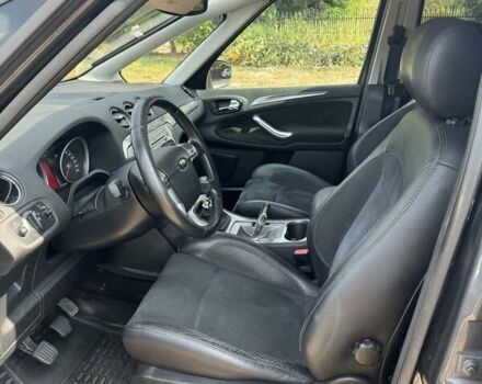 Серый Форд С-Макс, объемом двигателя 1.8 л и пробегом 223 тыс. км за 5700 $, фото 2 на Automoto.ua