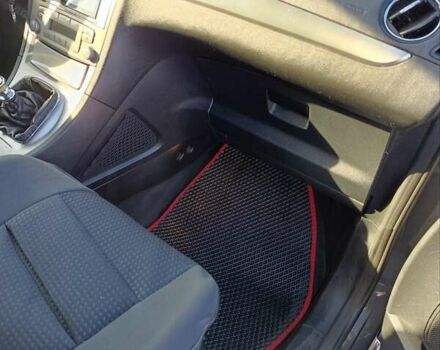 Сірий Форд С-Макс, об'ємом двигуна 2 л та пробігом 362 тис. км за 6300 $, фото 8 на Automoto.ua