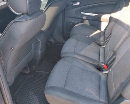 Форд С-Макс 2007 в Кривом Роге на Automoto.ua Серый Форд С-Макс, объемом двигателя 2 л и пробегом 250 тыс. км за 7000 $, фото 2 на Automoto.ua