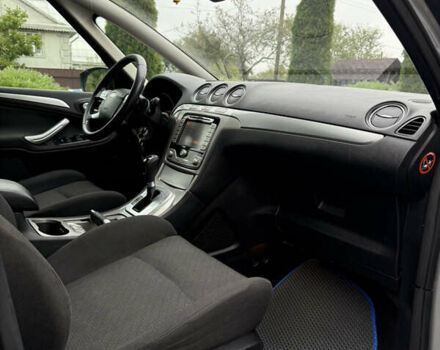 Сірий Форд С-Макс, об'ємом двигуна 2 л та пробігом 234 тис. км за 6650 $, фото 34 на Automoto.ua