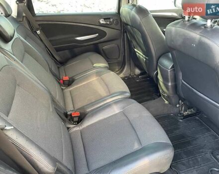 Сірий Форд С-Макс, об'ємом двигуна 2.5 л та пробігом 157 тис. км за 6000 $, фото 12 на Automoto.ua