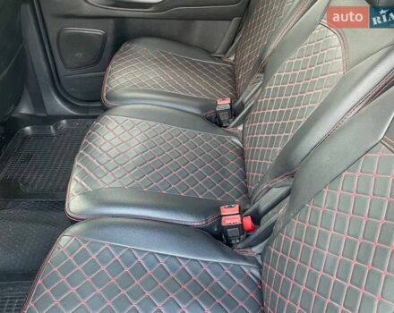 Серый Форд С-Макс, объемом двигателя 1.8 л и пробегом 250 тыс. км за 6800 $, фото 6 на Automoto.ua