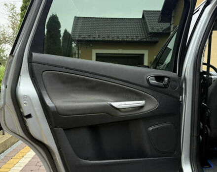 Сірий Форд С-Макс, об'ємом двигуна 2 л та пробігом 234 тис. км за 6650 $, фото 22 на Automoto.ua