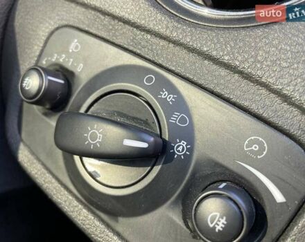 Сірий Форд С-Макс, об'ємом двигуна 2.5 л та пробігом 157 тис. км за 6000 $, фото 31 на Automoto.ua