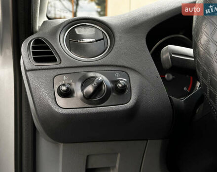 Форд С-Макс 2007 у Миколаєві на Automoto.ua Сірий Форд С-Макс, об'ємом двигуна 1.8 л та пробігом 320 тис. км за 6500 $, фото 33 на Automoto.ua