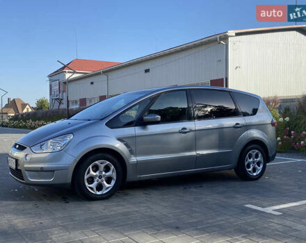 Серый Форд С-Макс, объемом двигателя 1.8 л и пробегом 214 тыс. км за 6199 $, фото 2 на Automoto.ua