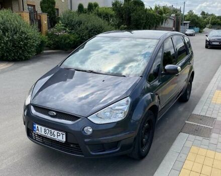 Серый Форд С-Макс, объемом двигателя 1.8 л и пробегом 317 тыс. км за 5700 $, фото 1 на Automoto.ua