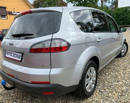 Серый Форд С-Макс, объемом двигателя 2 л и пробегом 184 тыс. км за 8799 $, фото 4 на Automoto.ua