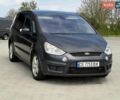 Серый Форд С-Макс, объемом двигателя 2 л и пробегом 200 тыс. км за 7950 $, фото 1 на Automoto.ua