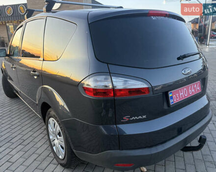 Серый Форд С-Макс, объемом двигателя 2 л и пробегом 190 тыс. км за 8700 $, фото 3 на Automoto.ua