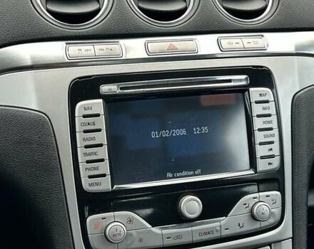 Серый Форд С-Макс, объемом двигателя 2 л и пробегом 220 тыс. км за 6999 $, фото 15 на Automoto.ua