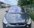 Серый Форд С-Макс, объемом двигателя 2 л и пробегом 330 тыс. км за 8100 $, фото 1 на Automoto.ua