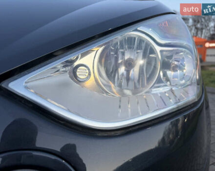 Серый Форд С-Макс, объемом двигателя 2 л и пробегом 190 тыс. км за 8700 $, фото 6 на Automoto.ua