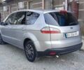 Серый Форд С-Макс, объемом двигателя 2 л и пробегом 295 тыс. км за 7700 $, фото 1 на Automoto.ua