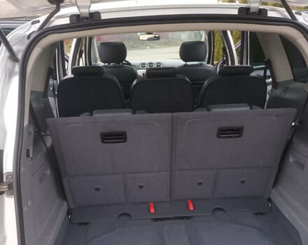 Серый Форд С-Макс, объемом двигателя 2 л и пробегом 270 тыс. км за 8000 $, фото 12 на Automoto.ua