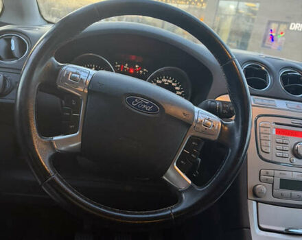 Серый Форд С-Макс, объемом двигателя 2 л и пробегом 190 тыс. км за 8700 $, фото 15 на Automoto.ua