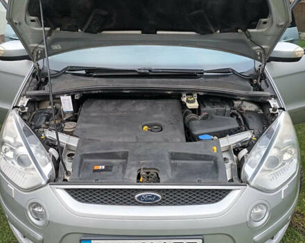 Серый Форд С-Макс, объемом двигателя 2 л и пробегом 270 тыс. км за 8000 $, фото 19 на Automoto.ua