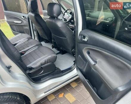 Сірий Форд С-Макс, об'ємом двигуна 1.56 л та пробігом 248 тис. км за 7600 $, фото 12 на Automoto.ua