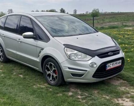 Серый Форд С-Макс, объемом двигателя 2 л и пробегом 203 тыс. км за 9000 $, фото 5 на Automoto.ua