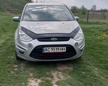 Серый Форд С-Макс, объемом двигателя 2 л и пробегом 203 тыс. км за 9000 $, фото 1 на Automoto.ua