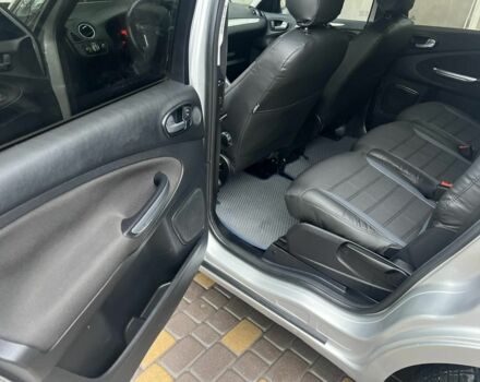 Серый Форд С-Макс, объемом двигателя 1.6 л и пробегом 260 тыс. км за 7400 $, фото 7 на Automoto.ua