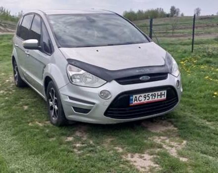 Серый Форд С-Макс, объемом двигателя 2 л и пробегом 203 тыс. км за 9000 $, фото 9 на Automoto.ua