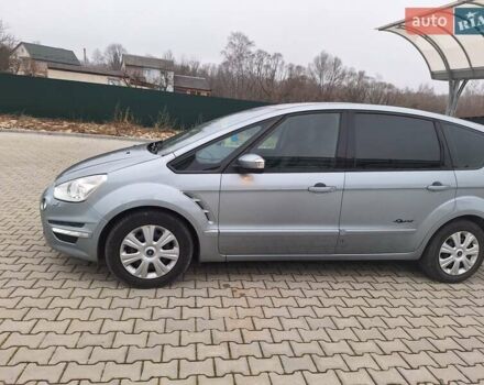 Серый Форд С-Макс, объемом двигателя 2 л и пробегом 221 тыс. км за 9500 $, фото 4 на Automoto.ua