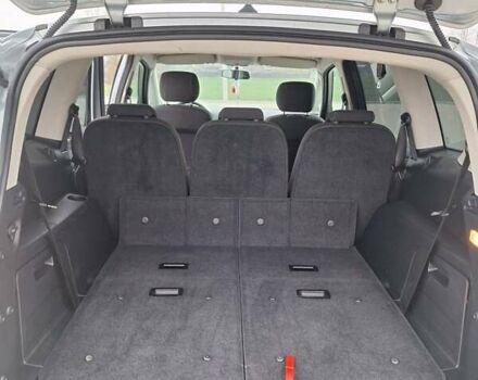 Серый Форд С-Макс, объемом двигателя 2 л и пробегом 221 тыс. км за 9500 $, фото 13 на Automoto.ua