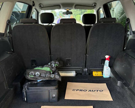 Сірий Форд С-Макс, об'ємом двигуна 2 л та пробігом 215 тис. км за 10200 $, фото 34 на Automoto.ua