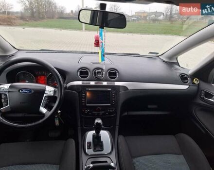 Серый Форд С-Макс, объемом двигателя 2 л и пробегом 221 тыс. км за 9500 $, фото 16 на Automoto.ua