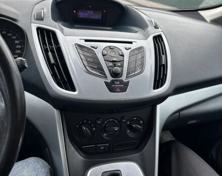 Серый Форд С-Макс, объемом двигателя 2 л и пробегом 317 тыс. км за 8800 $, фото 6 на Automoto.ua