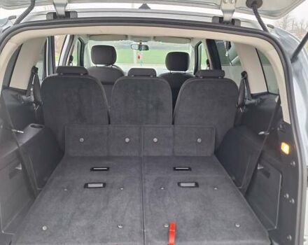 Сірий Форд С-Макс, об'ємом двигуна 2 л та пробігом 221 тис. км за 9200 $, фото 14 на Automoto.ua