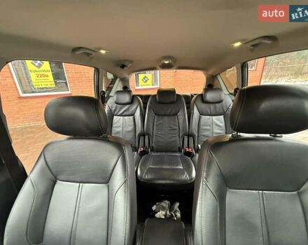 Серый Форд С-Макс, объемом двигателя 2 л и пробегом 254 тыс. км за 8899 $, фото 56 на Automoto.ua