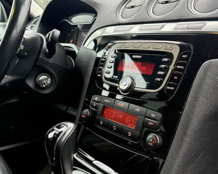 Серый Форд С-Макс, объемом двигателя 2 л и пробегом 254 тыс. км за 8899 $, фото 31 на Automoto.ua