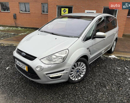 Серый Форд С-Макс, объемом двигателя 2 л и пробегом 254 тыс. км за 8899 $, фото 1 на Automoto.ua